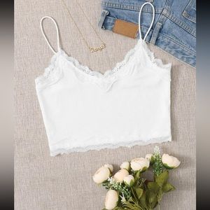 💕 White lace crop top cami 💕
